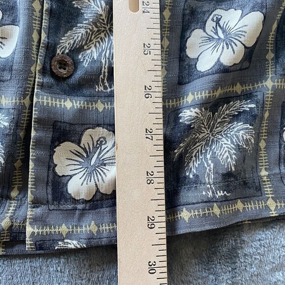 Tommy Bahama Shirt Mens Large Gray  Floral Hawaiian Silk Button Up Short Sleeve - Picture 9 of 9
